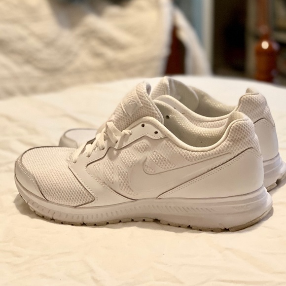 Nike Shoes | White Nike Sneaker | Poshmark